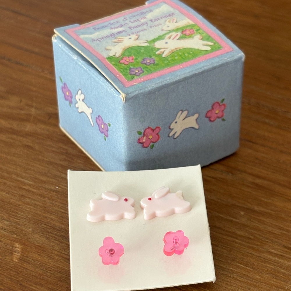 Vintage 1990 Avon Springtime Bunny Stud Earring Set Kids Pastel Easter NIB 336
